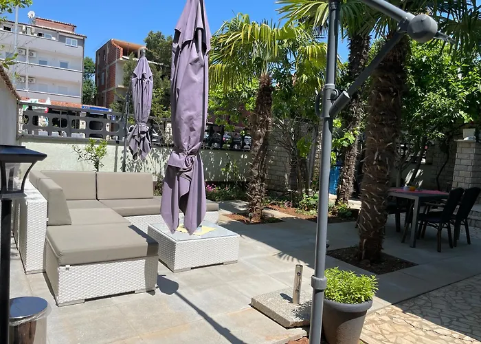 Enna Apartment 3 Perfect Location