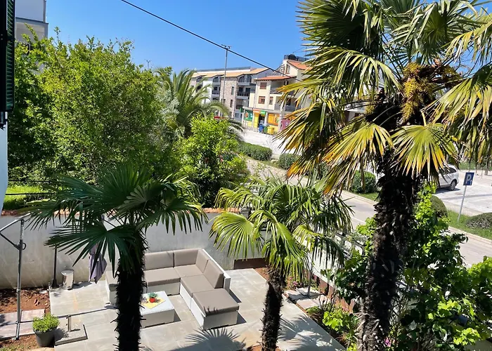 Enna Apartment 3 Perfect Location